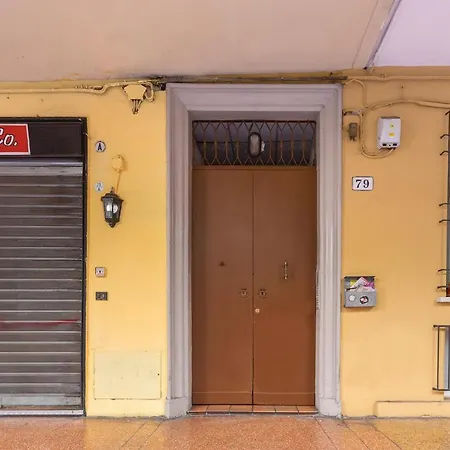 Guesthost - Broccaindosso Sant'orsola Hospital Center Apartament