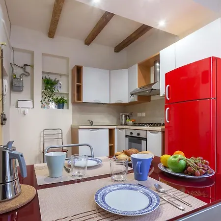 Guesthost - Broccaindosso Sant'orsola Hospital Center Appartement Bologna