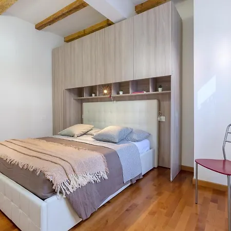 Guesthost - Broccaindosso Sant'orsola Hospital Center